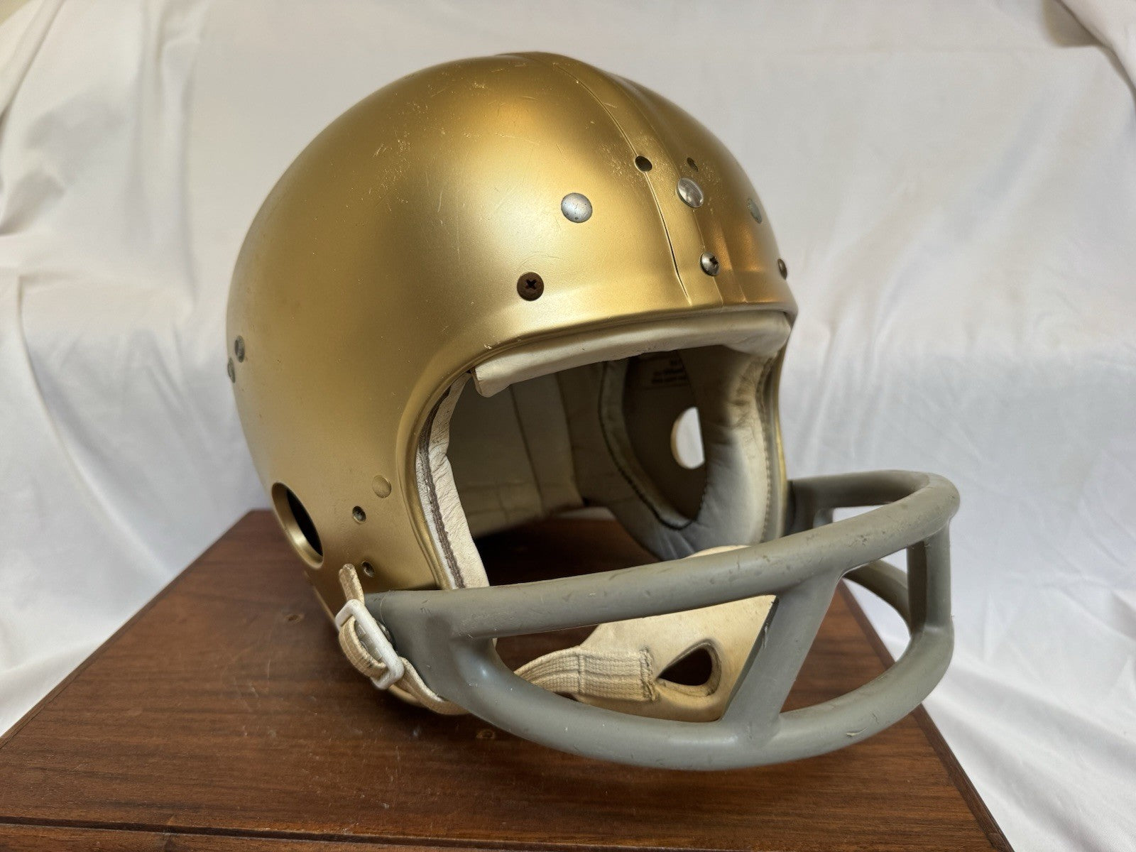 Vintage Wilson Football Helmet Custom 1970 Notre Dame Fighting Irish T – WESTBROOKSPORTSCARDS