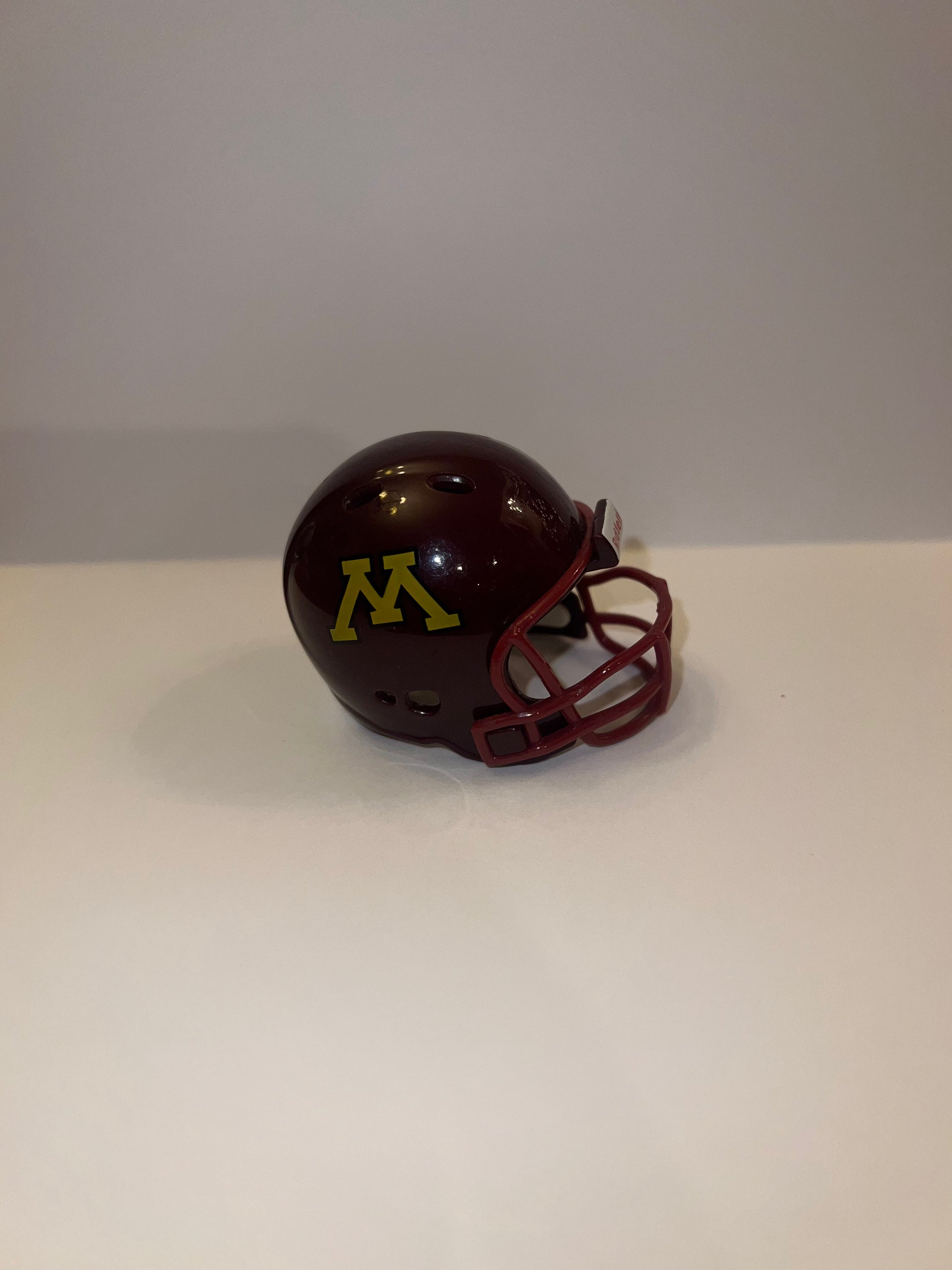 Minnesota Golden Gophers Riddell NCAA Pocket Pro Revolution Pocket Pro Helmet WESTBROOKSPORTSCARDS
