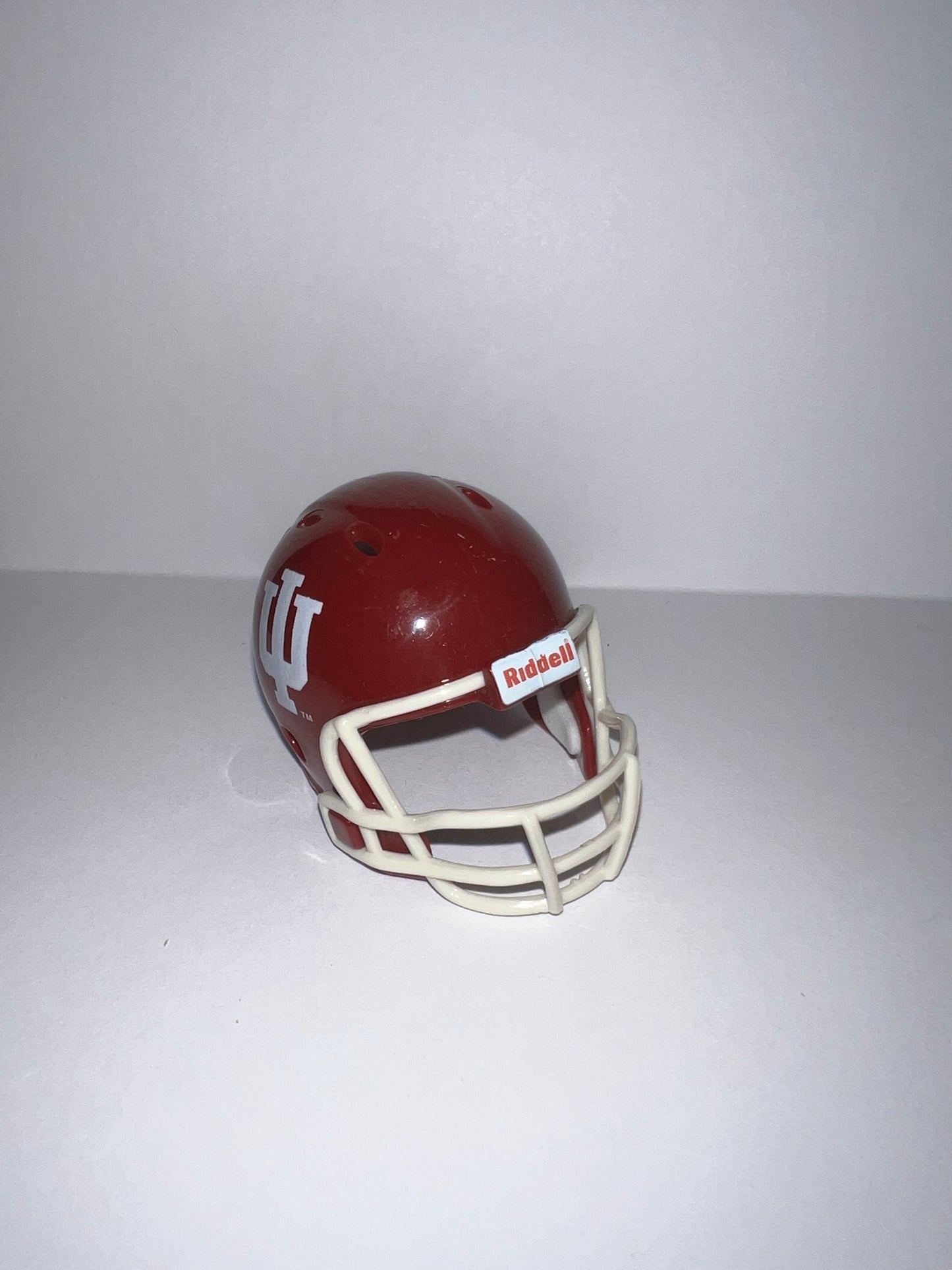 Indiana Hoosiers Riddell NCAA Pocket Pro Revolution Pocket Pro Helmet WESTBROOKSPORTSCARDS