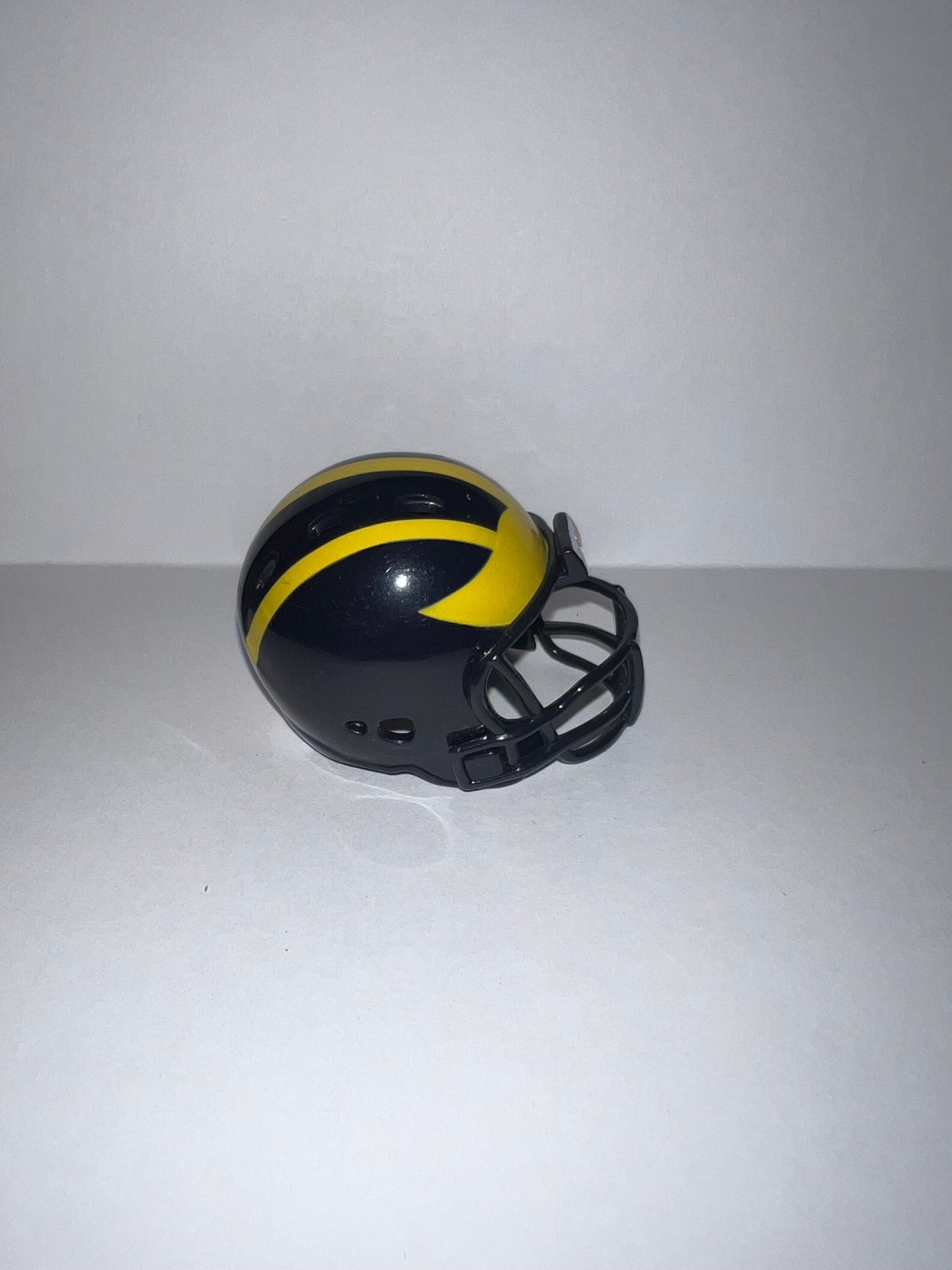 Michigan Wolverines Riddell NCAA Pocket Pro Revolution Pocket Pro Helmet WESTBROOKSPORTSCARDS