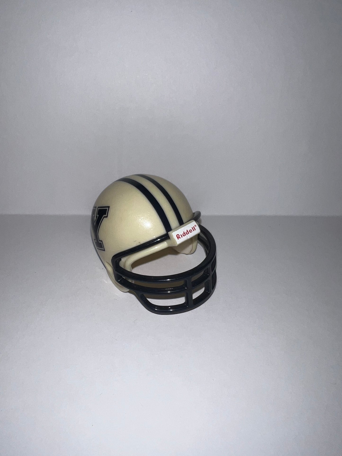 Yale Bulldogs Riddell NCAA Pocket Pro Helmet Throwback WESTBROOKSPORTSCARDS