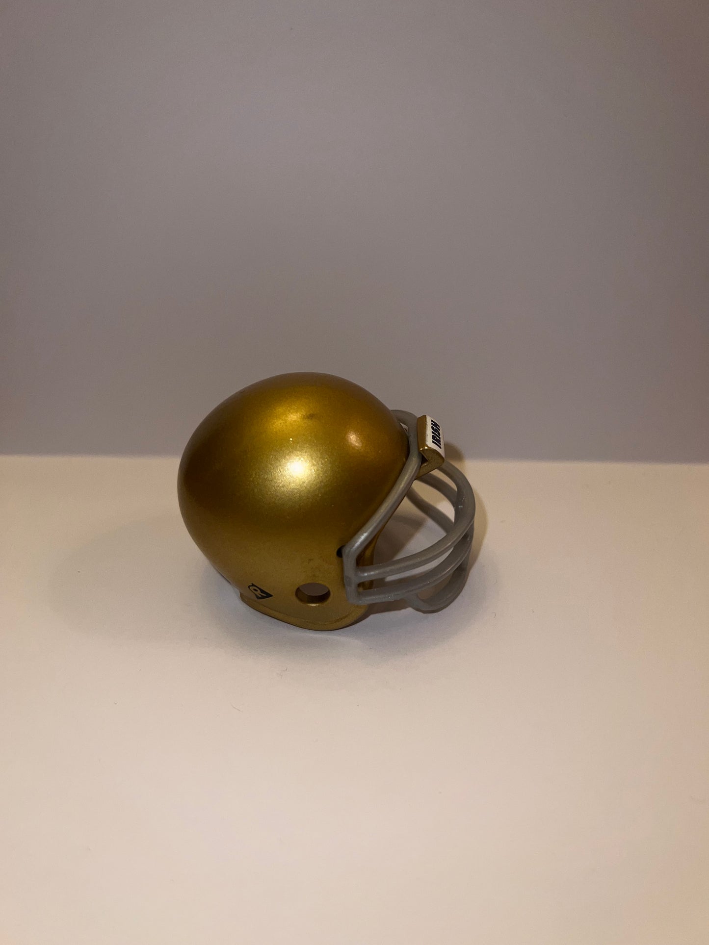 Notre Dame Fighting Irish Riddell NCAA Pocket Pro Helmet Throwback WESTBROOKSPORTSCARDS