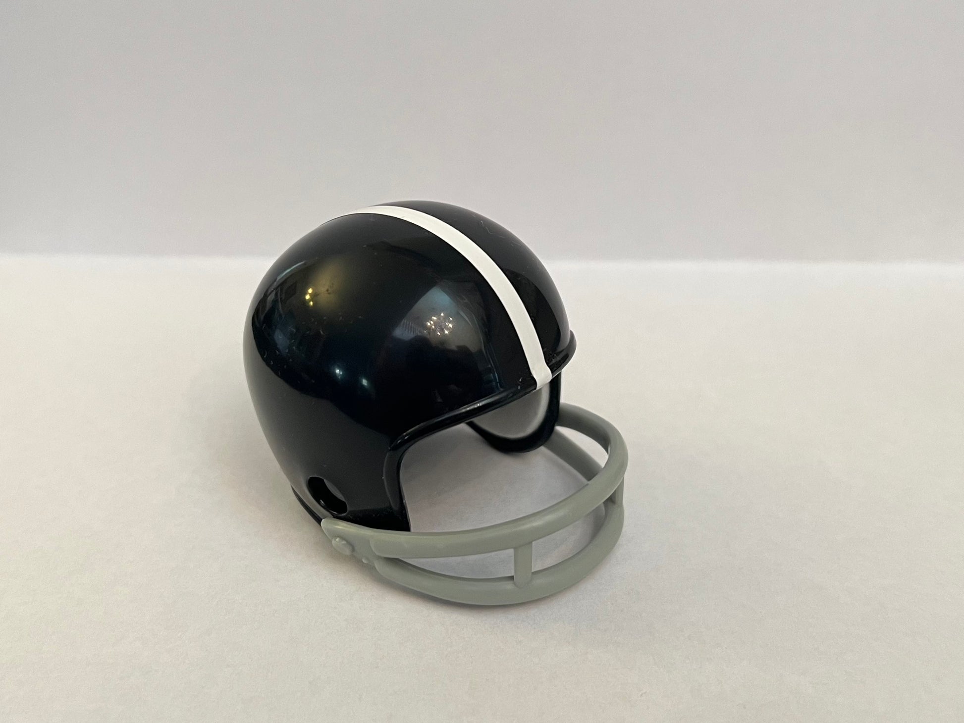 Oakland Raiders NFL 2-Bar Pocket Pro Helmet - 1962 Custom Black Helmet with White Stripe  WESTBROOKSPORTSCARDS