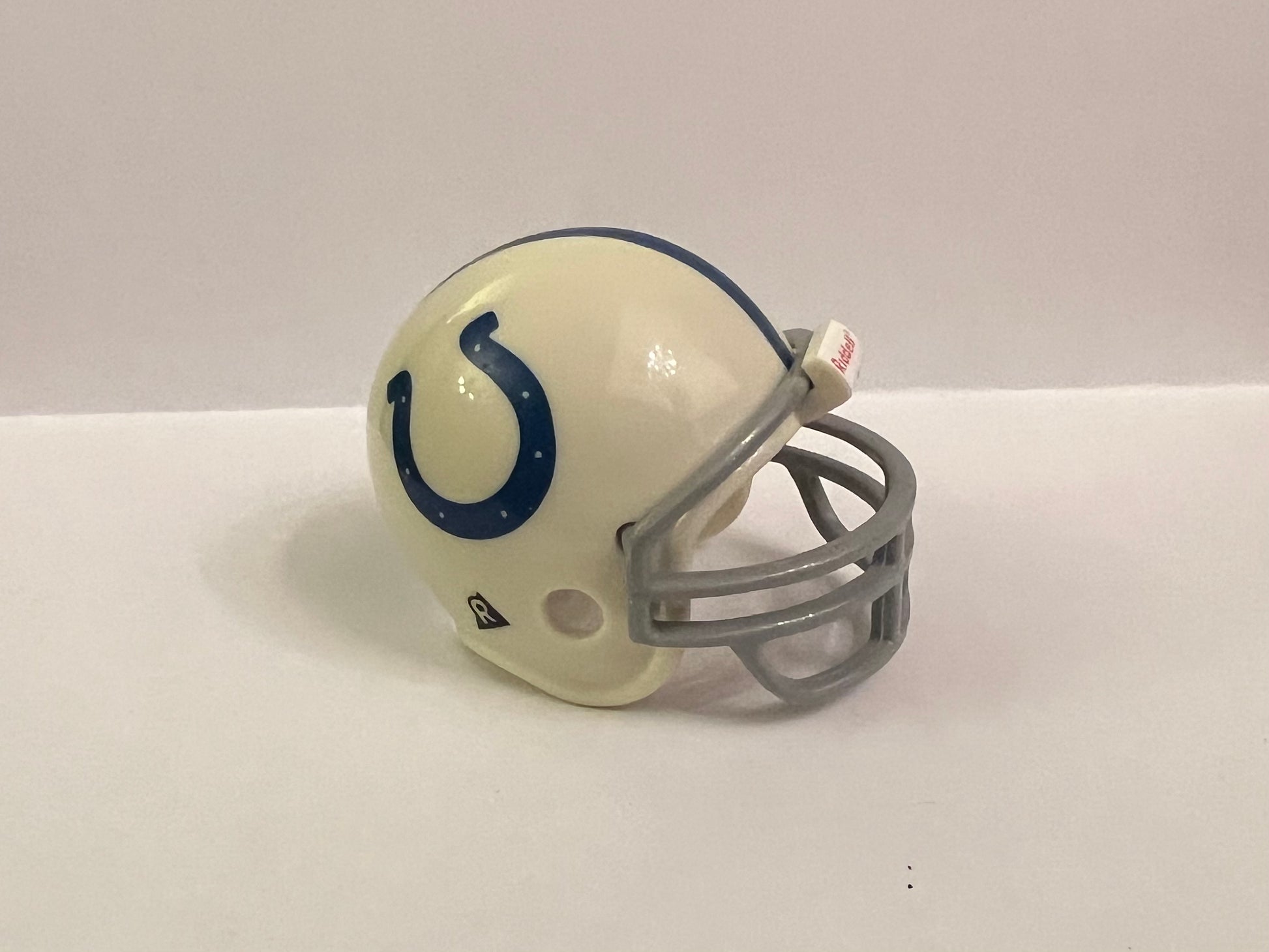 Baltimore Colts Riddell NFL Pocket Pro Helmet 1957-77 Throwback  (White helmet with Grey Mask) from series II (2)  WESTBROOKSPORTSCARDS   