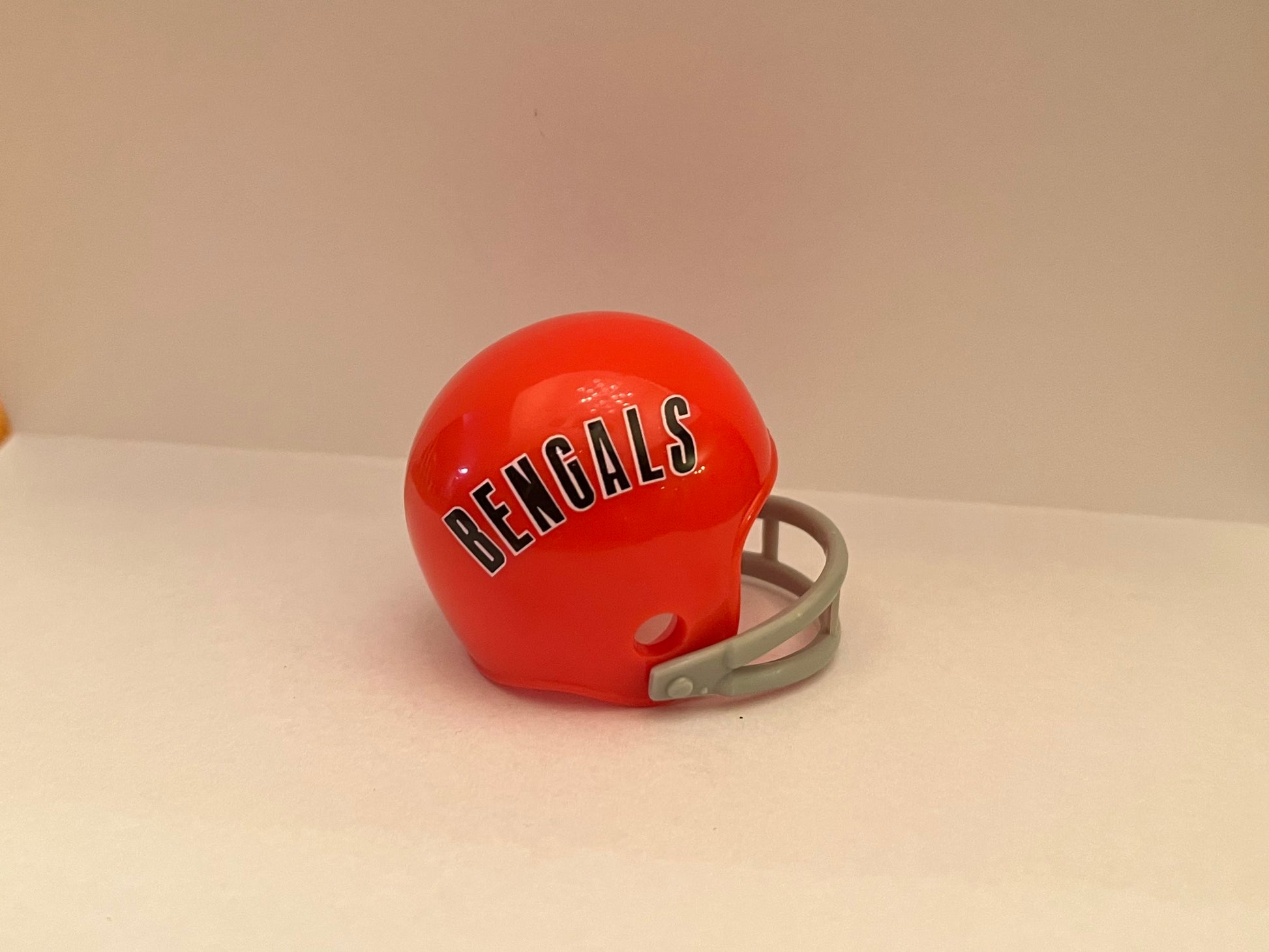 Cincinnati Bengals Riddell NFL 2-Bar Pocket Pro Helmet 1968 Throwback  WESTBROOKSPORTSCARDS