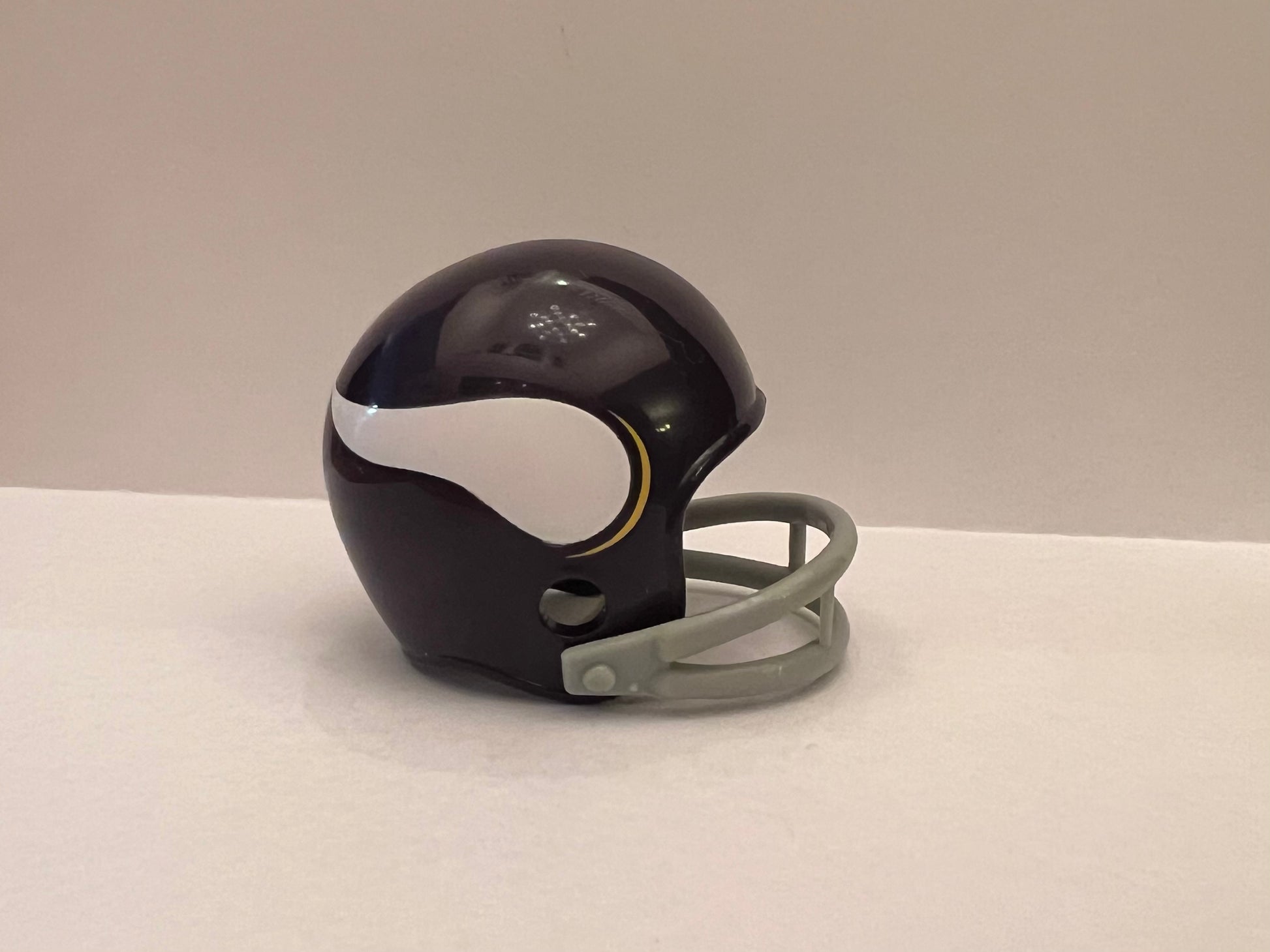 Minnesota Vikings Riddell NFL 2-Bar Pocket Pro Helmet 1961 Throwback  WESTBROOKSPORTSCARDS