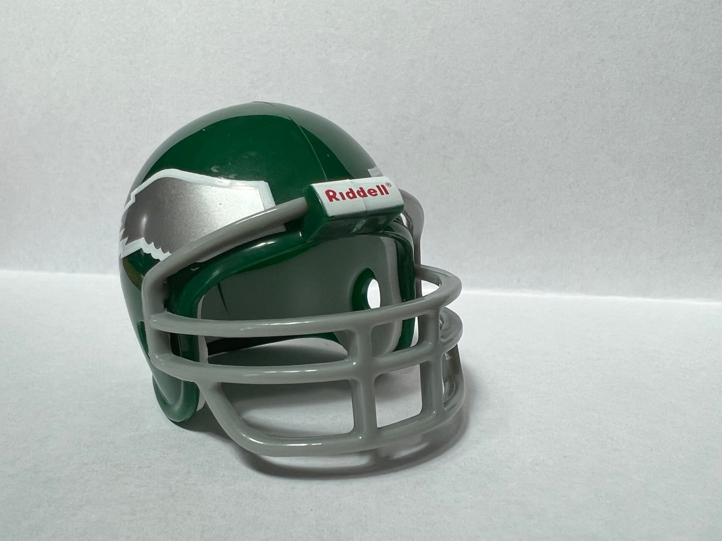 Philadelphia Eagles Riddell NFL Pocket Pro Helmet 1974-1995 Throwback (Kelly Green Helmet with Grey Mask) WESTBROOKSPORTSCARDS