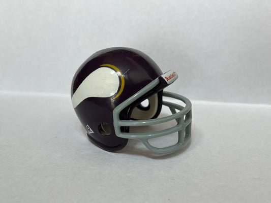 Minnesota Vikings Riddell NFL Pocket Pro Helmet 1961-1979 Throwback (with Grey Mask) from series I (1)  WESTBROOKSPORTSCARDS
