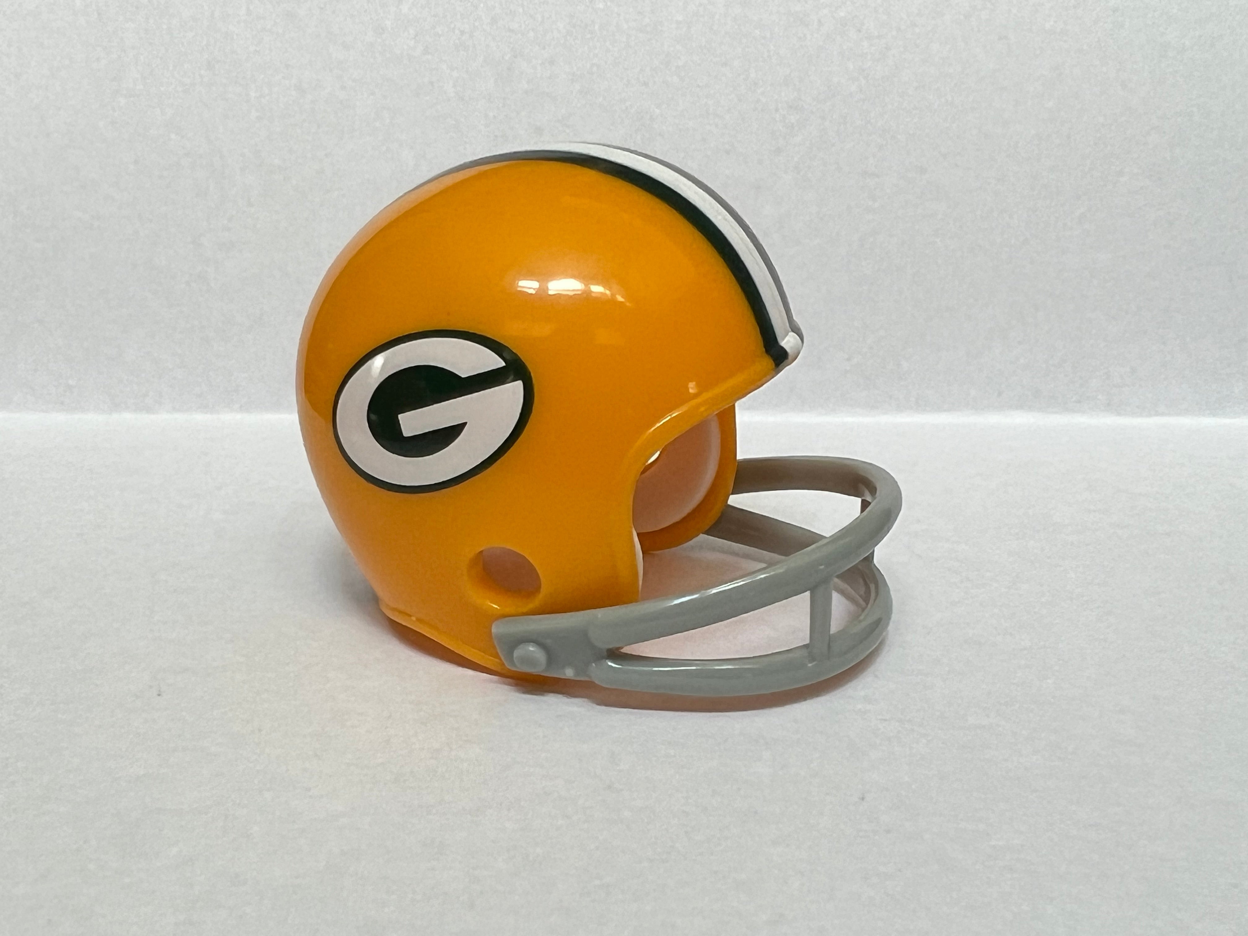Green Bay Packers Riddell NFL 2-Bar Pocket Pro Helmet 1961 Throwback – WESTBROOKSPORTSCARDS Green Bay Packers Riddell NFL 2-Bar Pocket Pro Helmet 1961 Throwback – WESTBROOKSPORTSCARDS