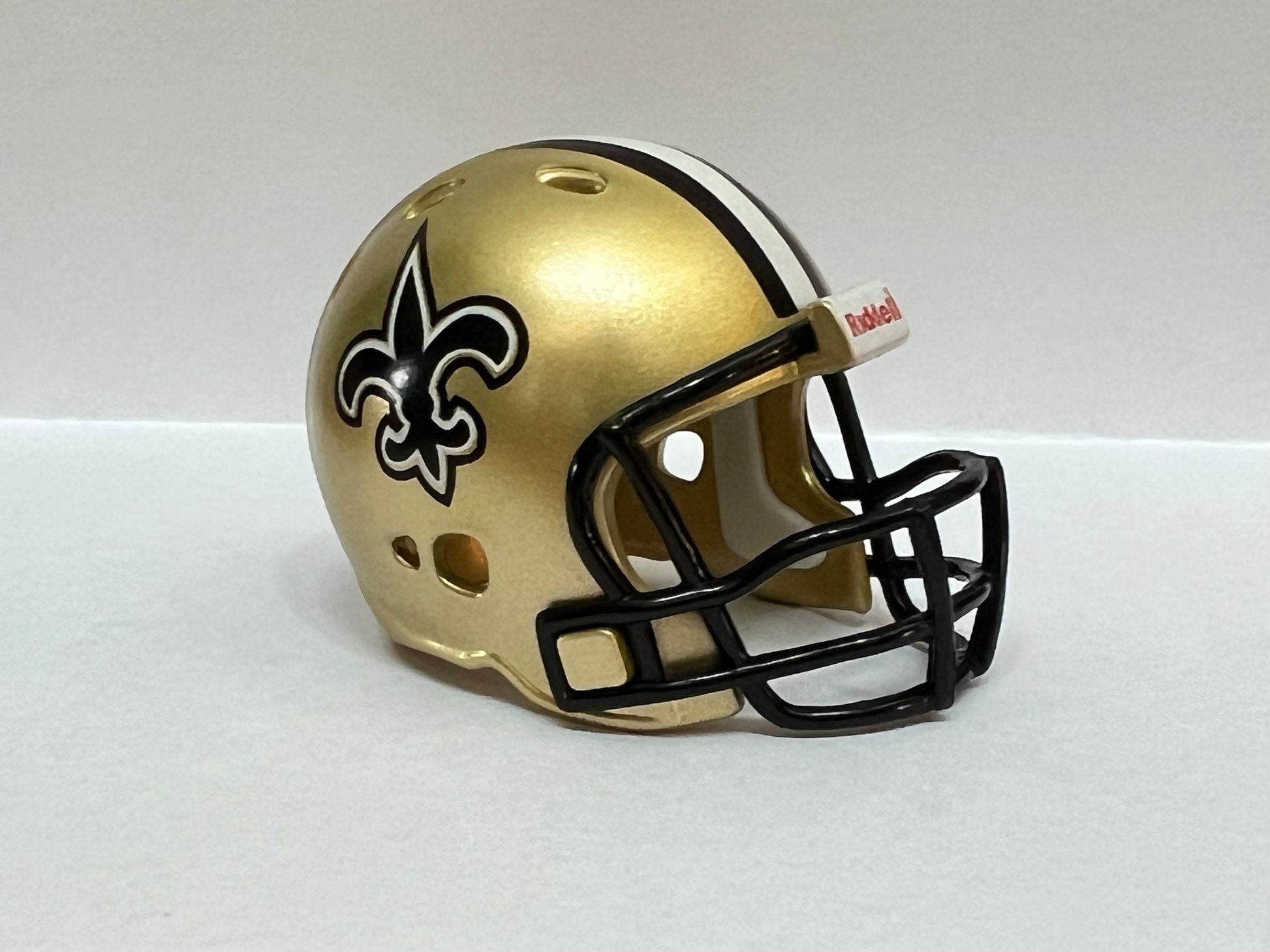 New Orleans Saints Revolution Riddell NFL Pocket Pro Helmet  WESTBROOKSPORTSCARDS