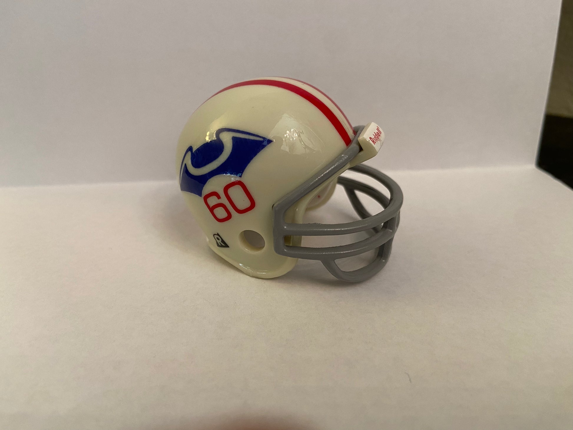 Boston Patriots Riddell NFL Pocket Pro Helmet 1960 Custom Throwback (Patriot Hat Logo) with red #60  WESTBROOKSPORTSCARDS
