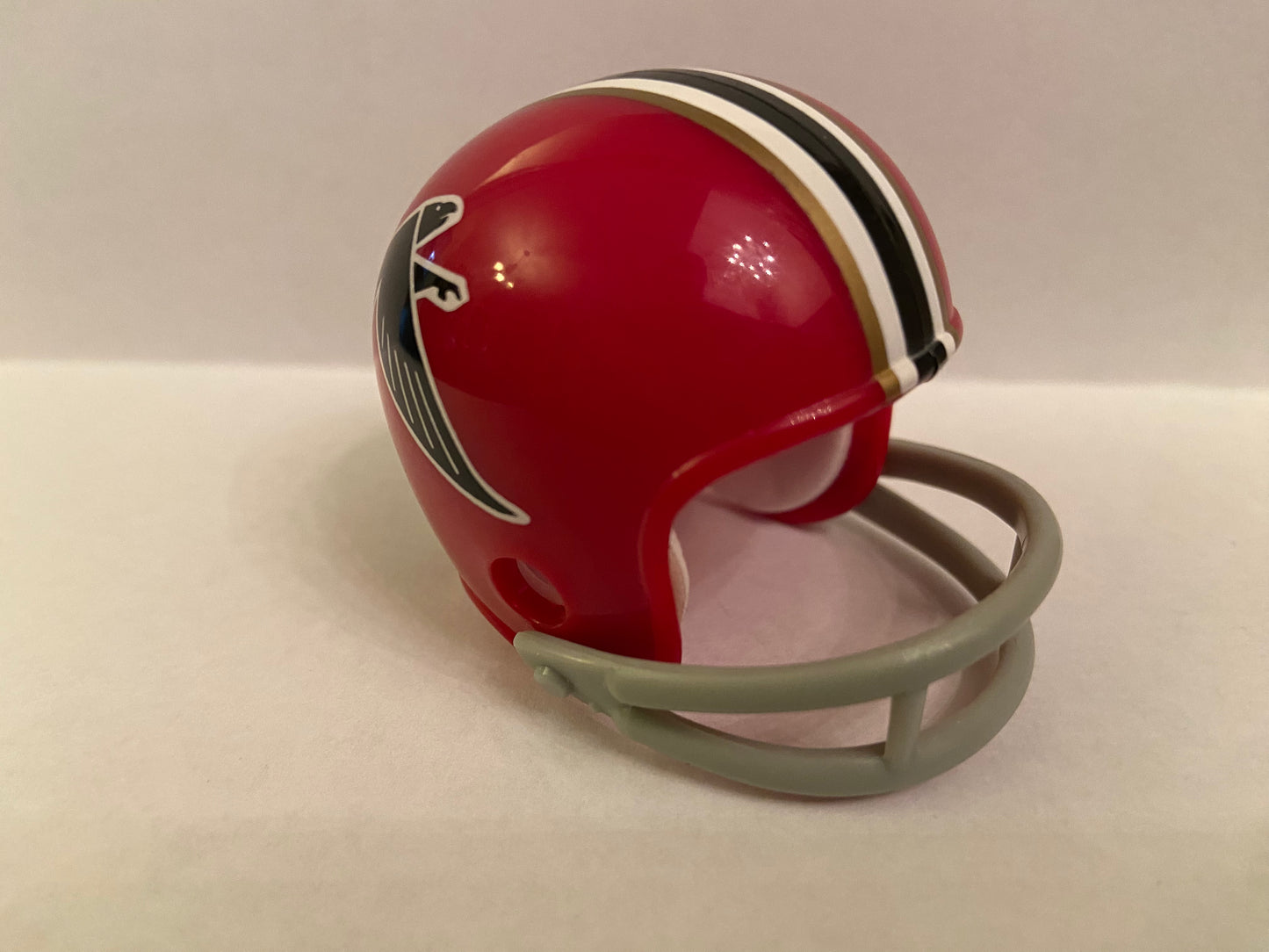 Atlanta Falcons Riddell NFL 2-Bar Pocket Pro Helmet 1966 Throwback with Gold Side Stripes  WESTBROOKSPORTSCARDS   