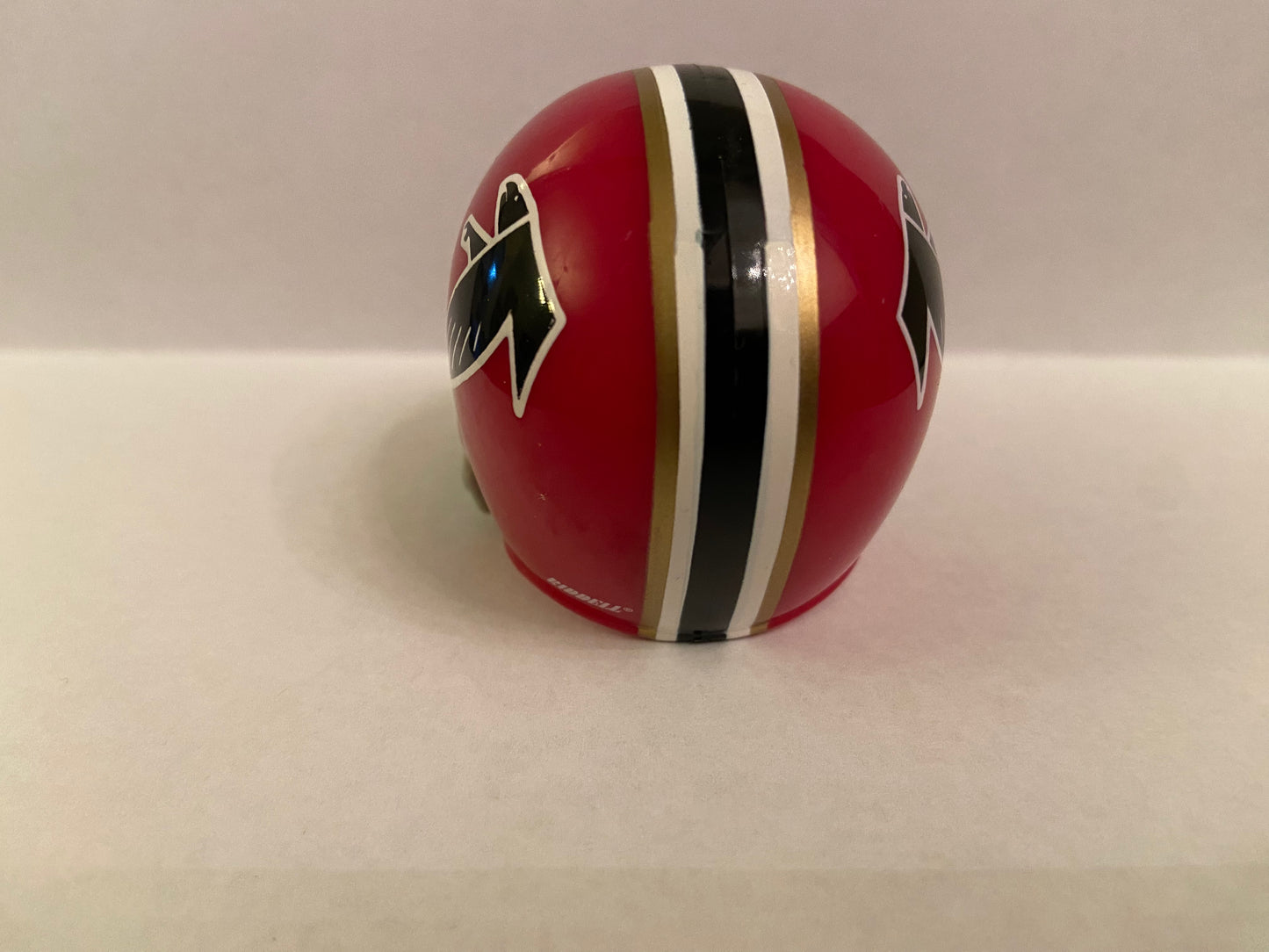 Atlanta Falcons Riddell NFL 2-Bar Pocket Pro Helmet 1966 Throwback with Gold Side Stripes WESTBROOKSPORTSCARDS