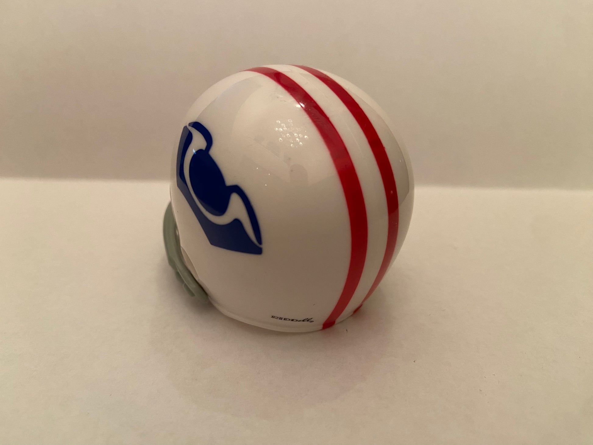 Boston Patriots 2-Bar RIddell NFL Pocket Pro 1960 Throwback  WESTBROOKSPORTSCARDS