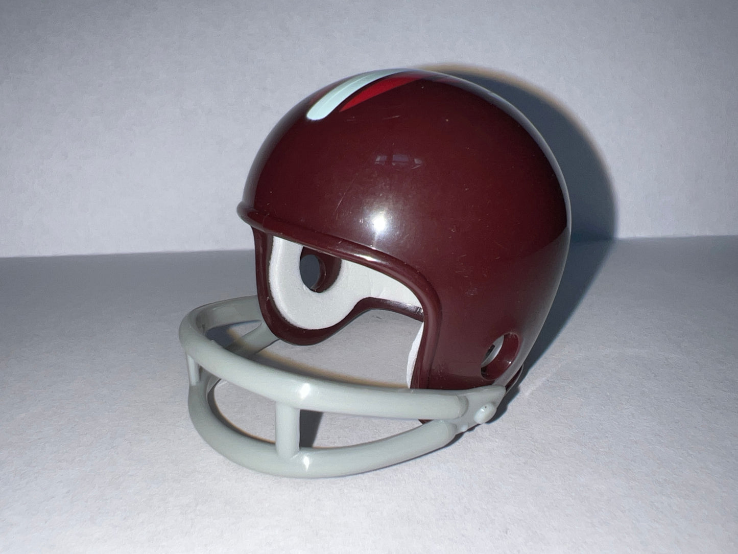 Washington Redskins Riddell 2-Bar Pocket Pro Helmet Throwback (Feather on back) WESTBROOKSPORTSCARDS