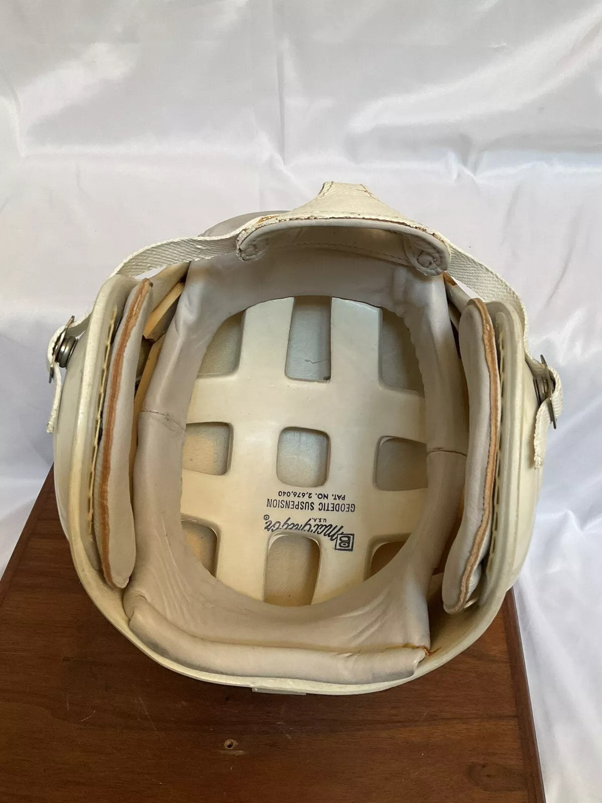 Minty MacGregor Authentic E77 Suspension Football Helmet Size 7 1/4 WESTBROOKSPORTSCARDS