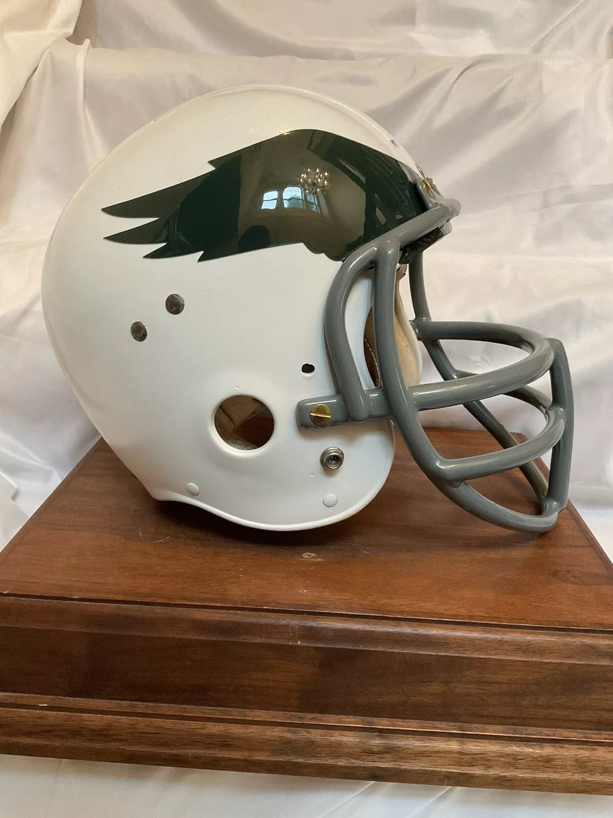 Original Vintage Wilson Football Helmet Size 7 1/4 Custom Philadelphia – WESTBROOKSPORTSCARDS Original Vintage Wilson Football Helmet Size 7 1/4 Custom Philadelphia – WESTBROOKSPORTSCARDS