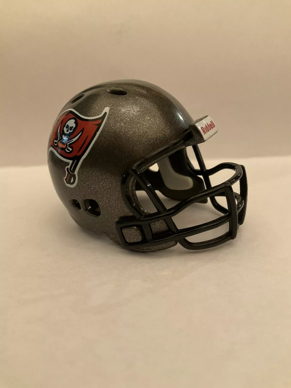 Tampa Bay Buccaneers Custom Riddell Throwback Pocket Pro Helmet  WESTBROOKSPORTSCARDS