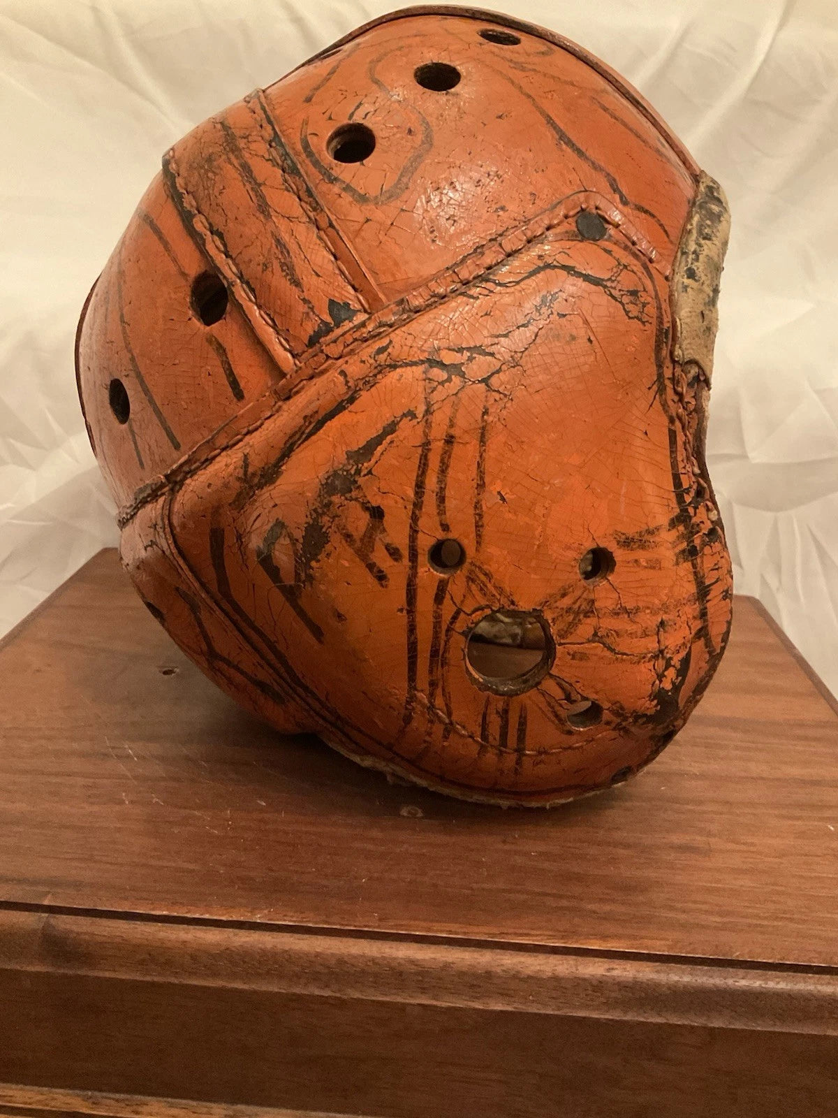 Original Wilson Or Rawlings Authentic Leather Suspension Adult Football Helmet WESTBROOKSPORTSCARDS