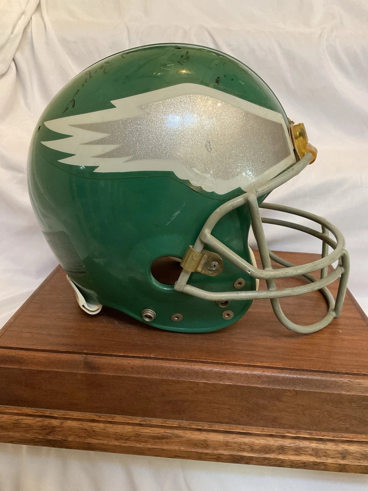Vintage Riddell VSR-3 Football Helmet Philadelphia Eagles Game Used 1988 WESTBROOKSPORTSCARDS