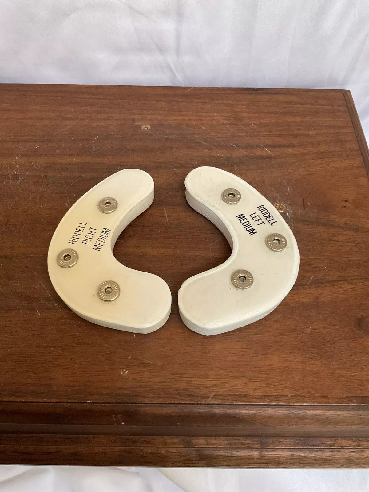 1970s Authentic Vintage Riddell PAC-3 Football Helmet Jaw Pads Medium & pliable  WESTBROOKSPORTSCARDS