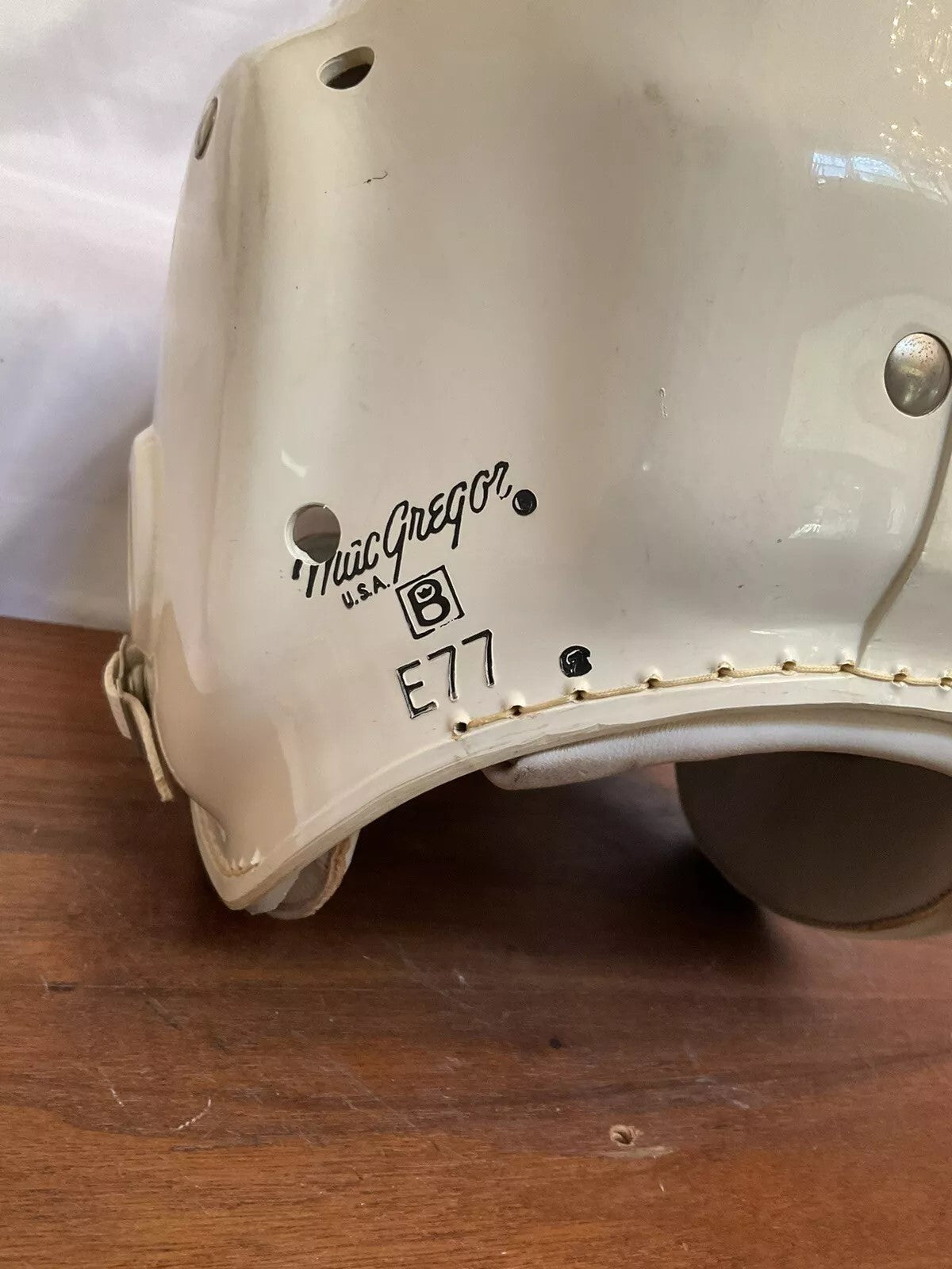 Minty MacGregor Authentic E77 Suspension Football Helmet Size 7 1/4 WESTBROOKSPORTSCARDS