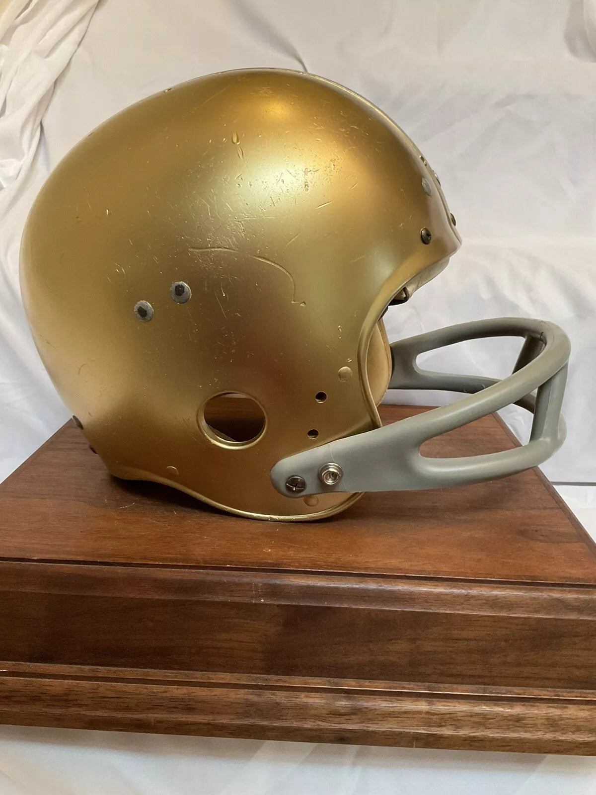 Vintage 1970s Wilson Football Helmet Notre Dame Fighting Irish Joe The – WESTBROOKSPORTSCARDS Vintage 1970s Wilson Football Helmet Notre Dame Fighting Irish Joe The – WESTBROOKSPORTSCARDS