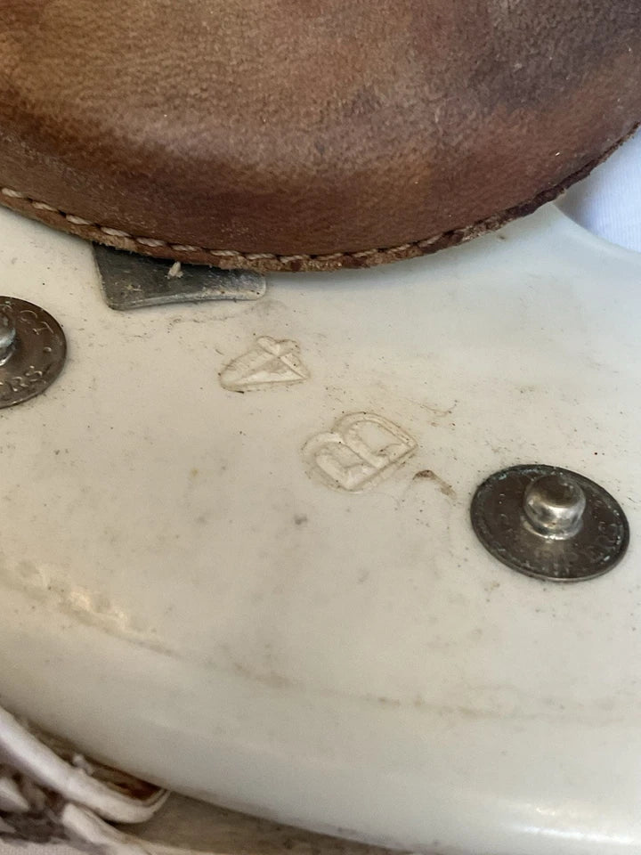 Vintage Riddell WD-1 New Jersey Oaks 1984 Game Used Football Helmet WESTBROOKSPORTSCARDS