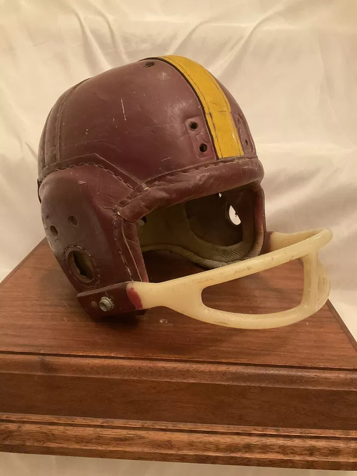 MacGregor Authentic H612 Leather Suspension Football Helmet Size 7 1/8 – WESTBROOKSPORTSCARDS MacGregor Authentic H612 Leather Suspension Football Helmet Size 7 1/8 – WESTBROOKSPORTSCARDS