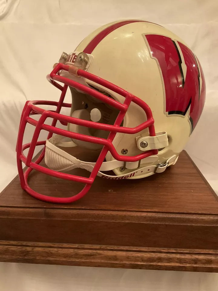 RIddell VSR-4 Football Helmet Vintage Game Used Wisconsin Badgers WESTBROOKSPORTSCARDS
