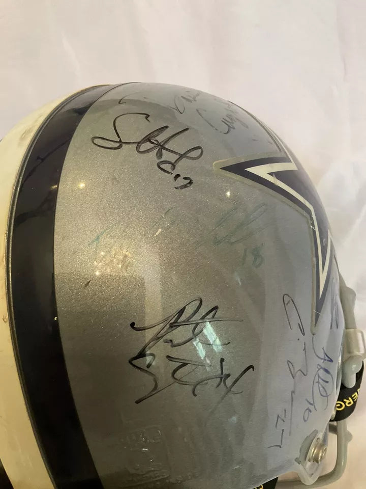 Riddell Football Helmet 2009 Dallas Cowboys Game Used Team Autographed  WESTBROOKSPORTSCARDS