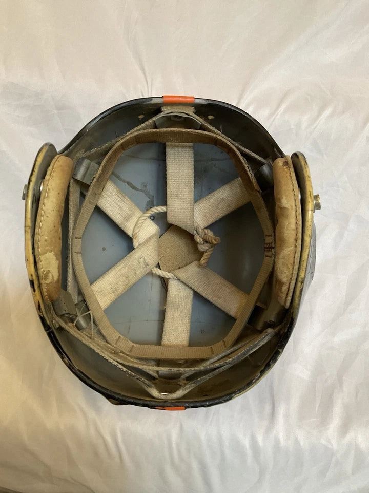Riddell Kra-Lite TK5 Used Cracked Early 60s Suspension Football Helmet Size7 3/8 WESTBROOKSPORTSCARDS