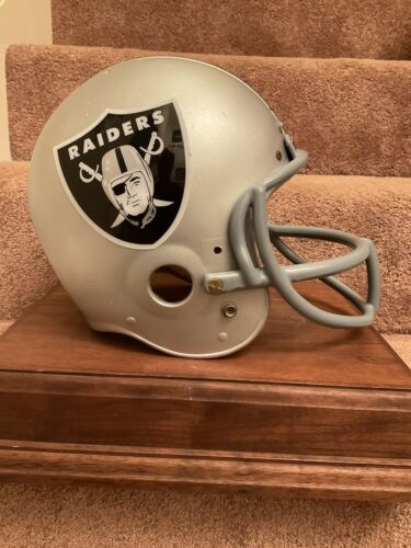 Original Vintage 1960s-1970s Wilson Football Helmet Size 7 Oakland Raiders Sports Mem, Cards & Fan Shop:Fan Apparel & Souvenirs:Football-NFL Wilson
