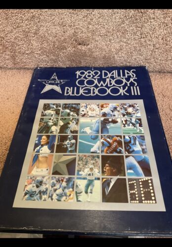 Randy White Autographed 1982 Dallas Cowboys Blue Book III Media Guide Fan Book Sports Mem, Cards & Fan Shop:Autographs-Original:Football-NFL:Other Autographed NFL Items WESTBROOKSPORTSCARDS   