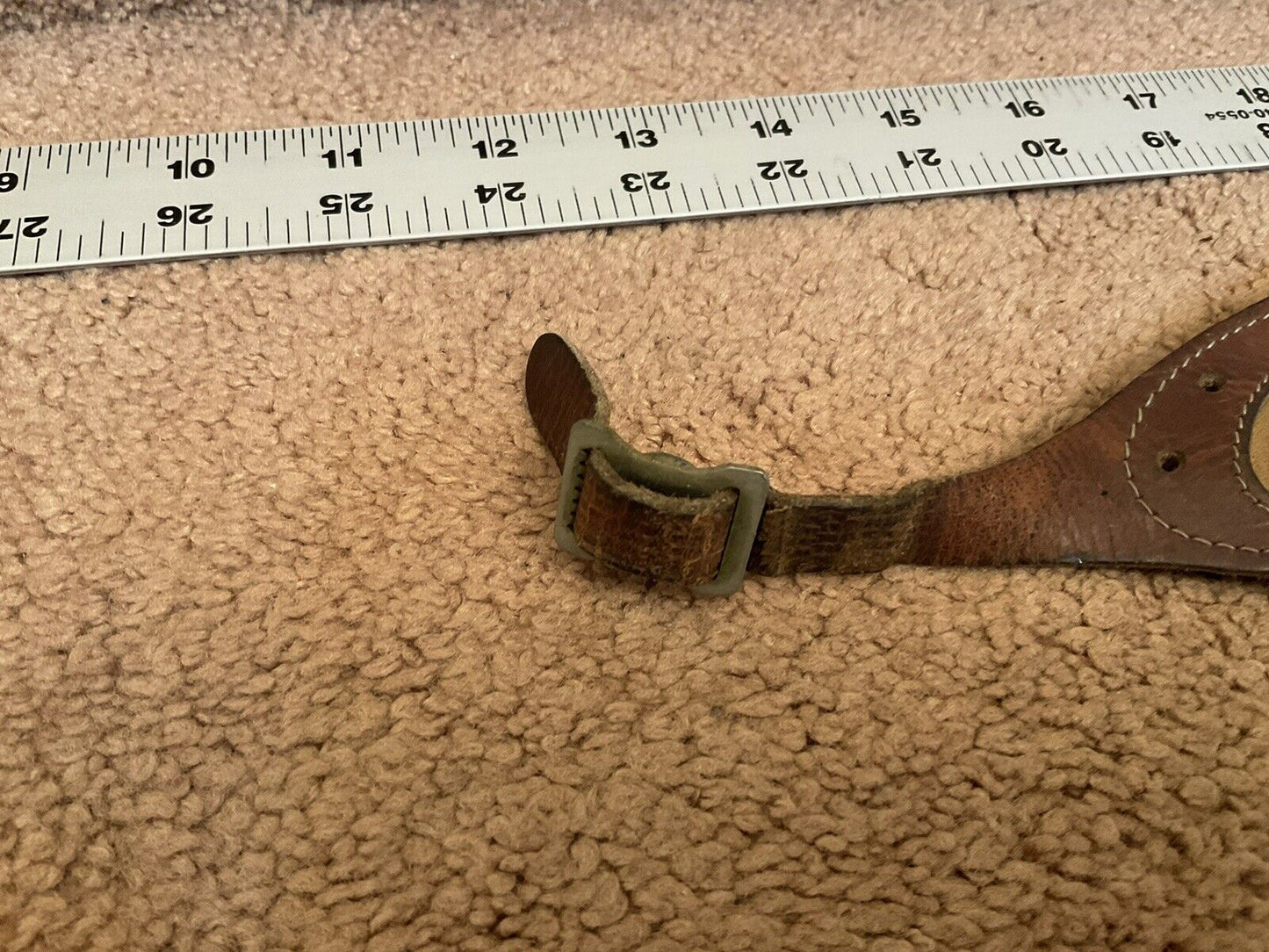 1940s-1950s Leather Football Helmet Chin Strap -Good Condition Sporting Goods:Team Sports:Football:Clothing, Shoes & Accessories:Helmets & Hats Riddell