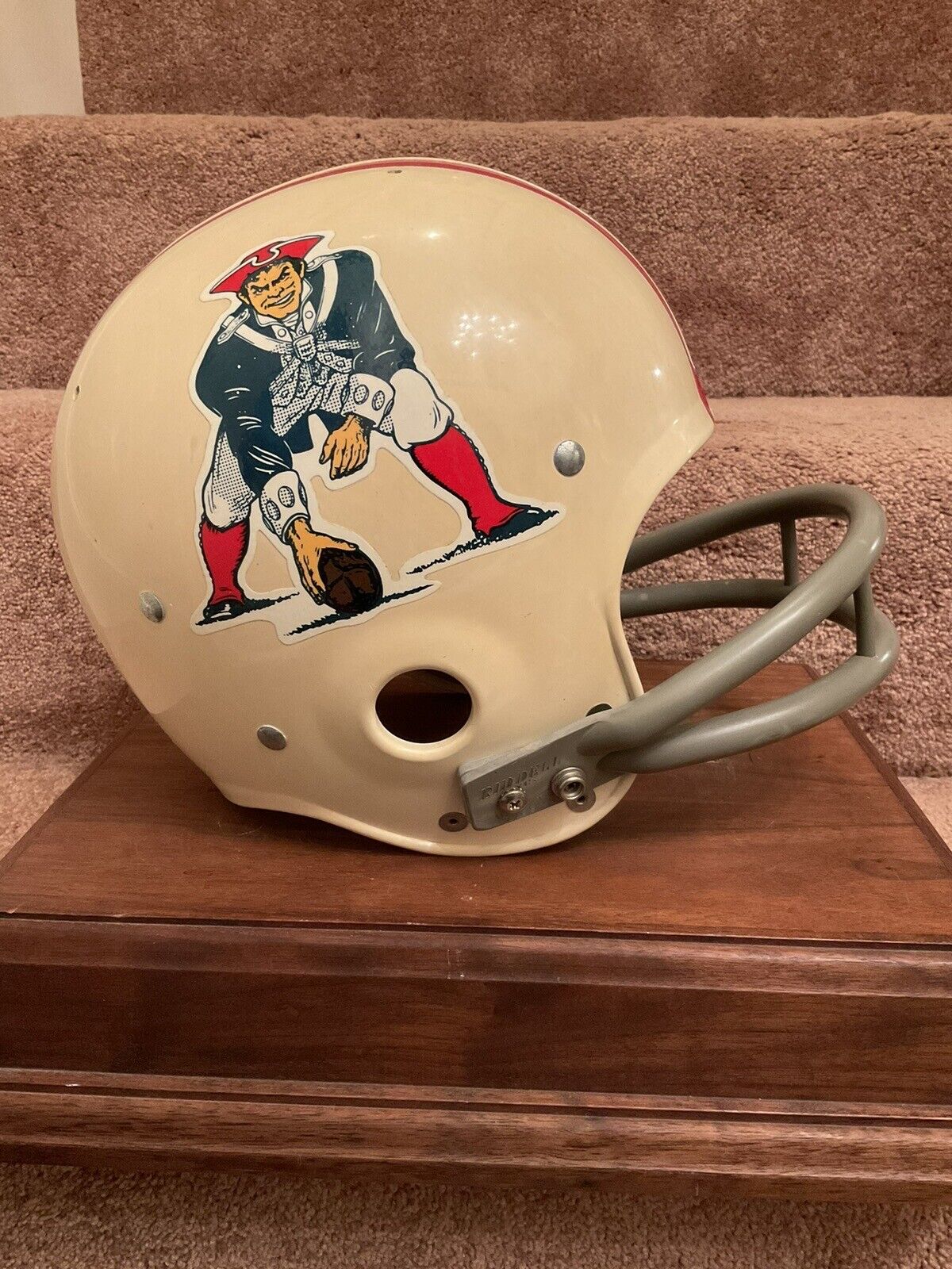 1896 football helmet Original Riddell 1970 Boston Patriots Kra-Lite TK2 Game Football Helme – WESTBROOKSPORTSCARDS