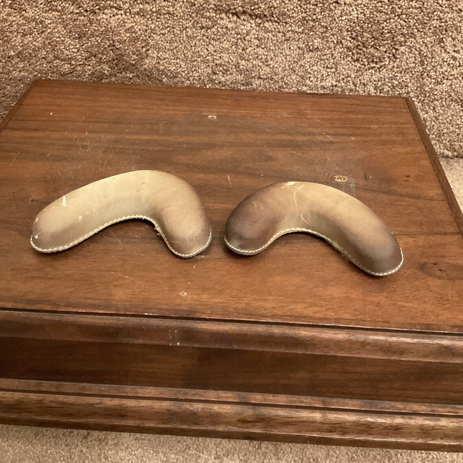 Authentic Vintage Riddell X-Large Football Helmet Jaw Pads still pliable Sporting Goods:Team Sports:Football:Clothing, Shoes & Accessories:Helmets & Hats Riddell