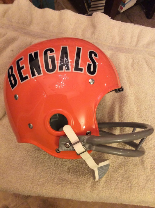 Riddell Classic RK Pro Line Throwback Helmets: Riddell Kra-Lite RK2 Suspension 1969 Cincinnati Bengals Football Helmet Anderson  WESTBROOKSPORTSCARDS   