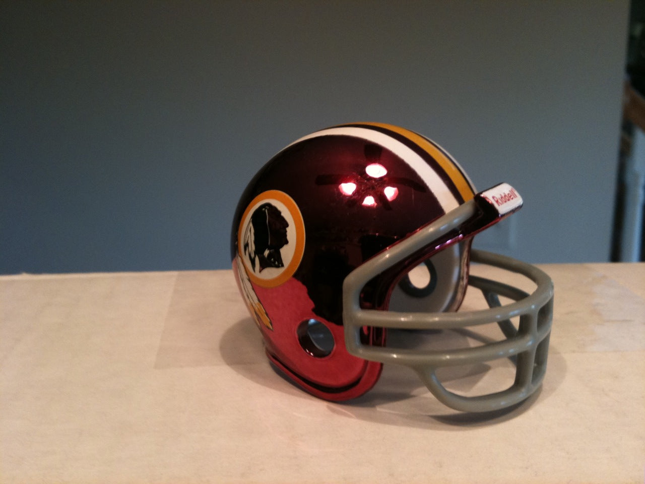 Washington Redskins Riddell NFL Pocket Pro 1972-1977 Throwback Chrome (Same helmet as current with Grey Mask)  WESTBROOKSPORTSCARDS