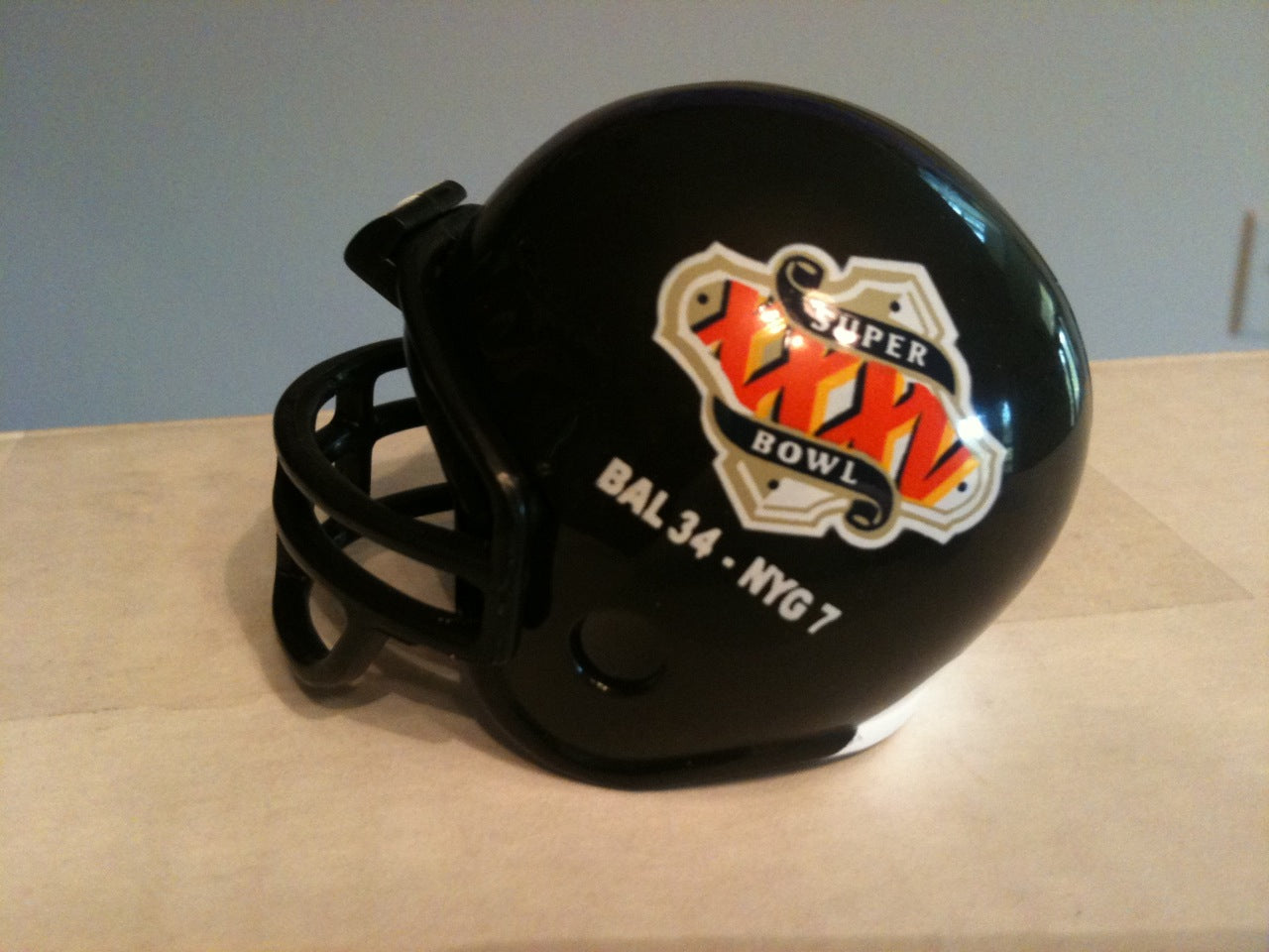 SuperBowl hotsell XXXV mini helmet