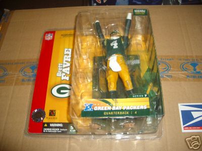 McFarlane Football Sports Picks Figurines: Brett Favre Packers McFarlane Sports Pics #7 Touchdown!  WESTBROOKSPORTSCARDS   