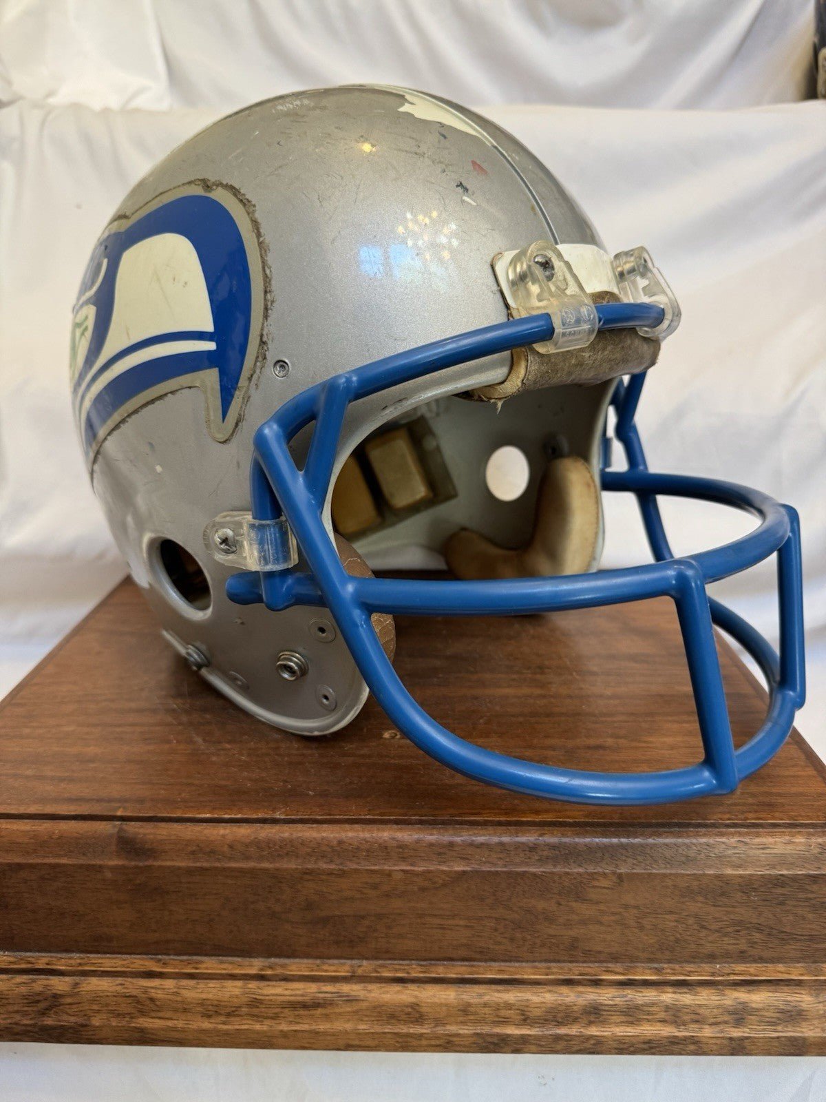 Vintage Riddell PAC-3 Football Helmet 1976 Seattle Seahawks WESTBROOKSPORTSCARDS