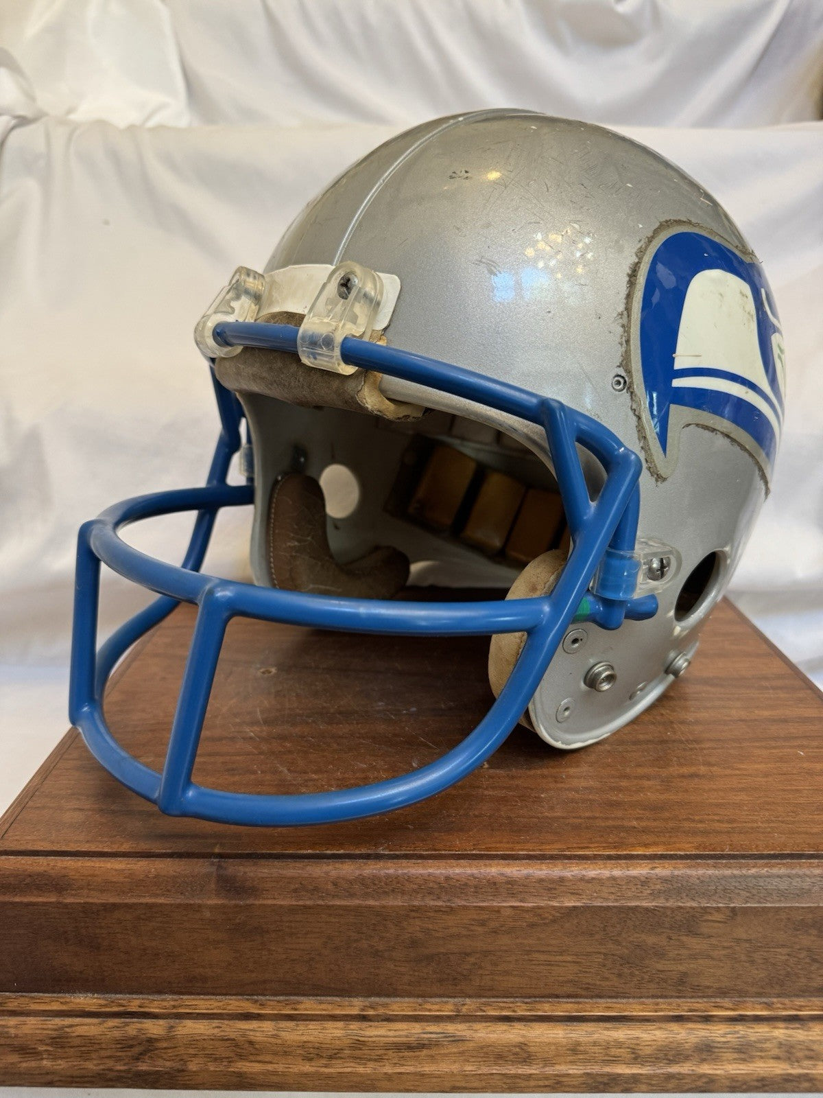 Vintage Riddell PAC-3 Football Helmet 1976 Seattle Seahawks WESTBROOKSPORTSCARDS