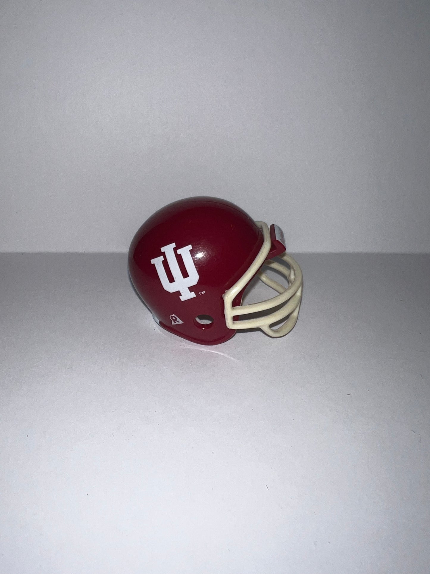 Indiana Hoosiers Riddell NCAA Pocket Pro Helmet Throwback WESTBROOKSPORTSCARDS