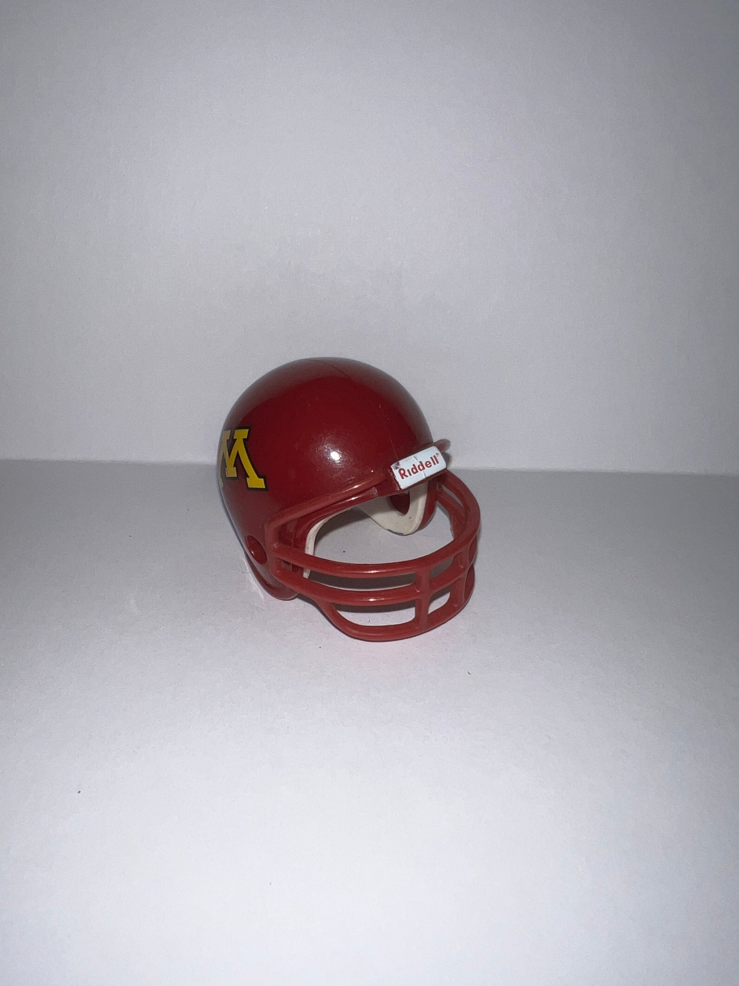 Minnesota Golden Gophers Riddell NCAA Pocket Pro Helmet Throwback WESTBROOKSPORTSCARDS