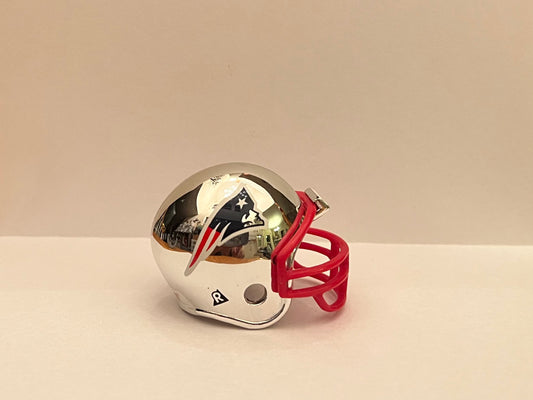 Riddell Pocket Pro and Throwback Pocket Pro mini helmets ( NFL ): New England Patriots Chrome Pocket Pro Helmet
