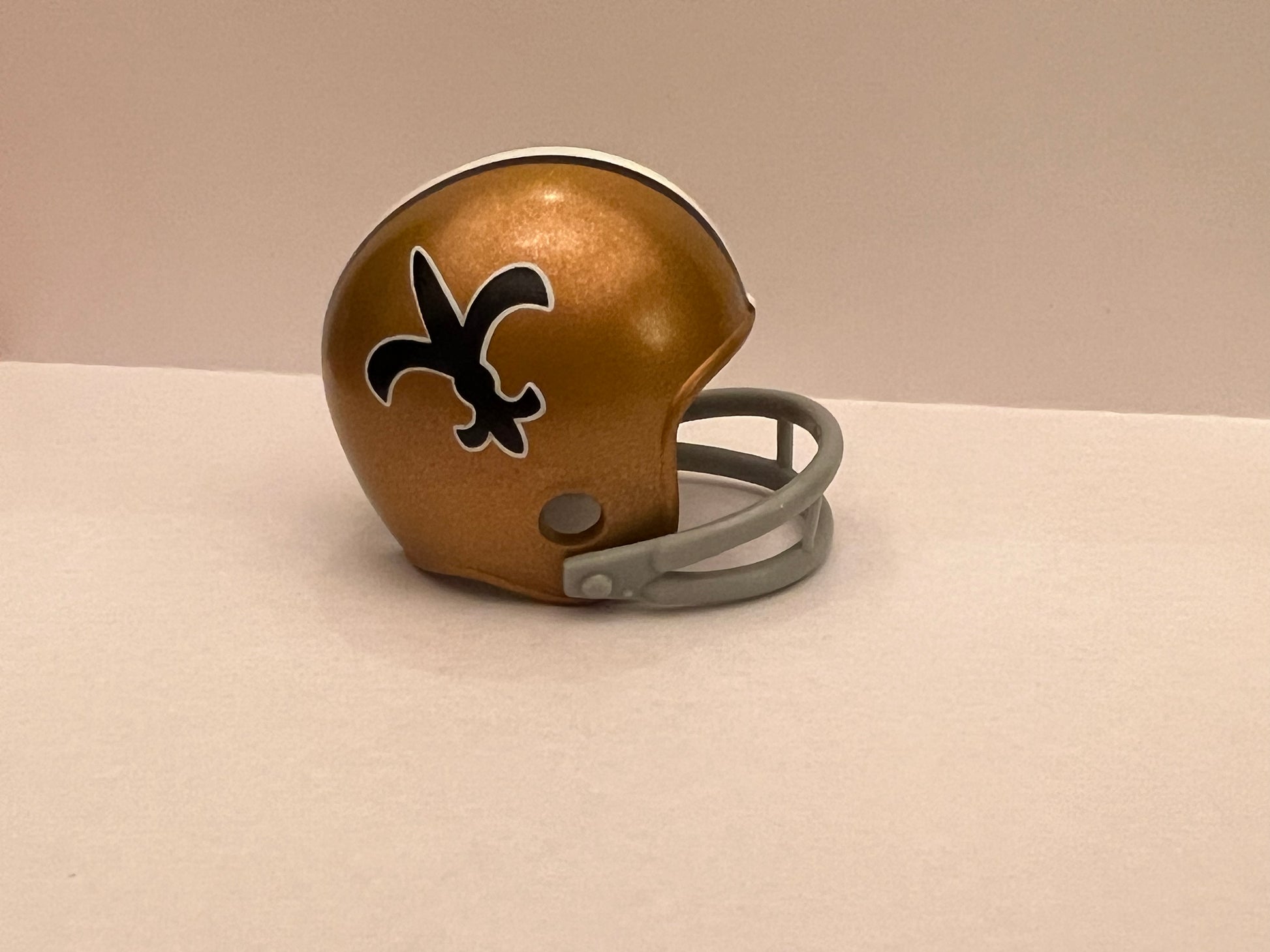 New Orleans Saints Riddell NFL 2-Bar Pocket Pro Helmet 1967 Throwback  WESTBROOKSPORTSCARDS   