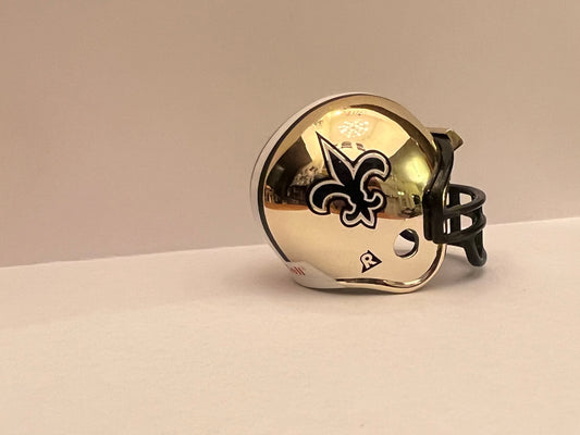 Riddell Pocket Pro and Throwback Pocket Pro mini helmets ( NFL ): New Orleans Saints Chrome Pocket Pro Helmet