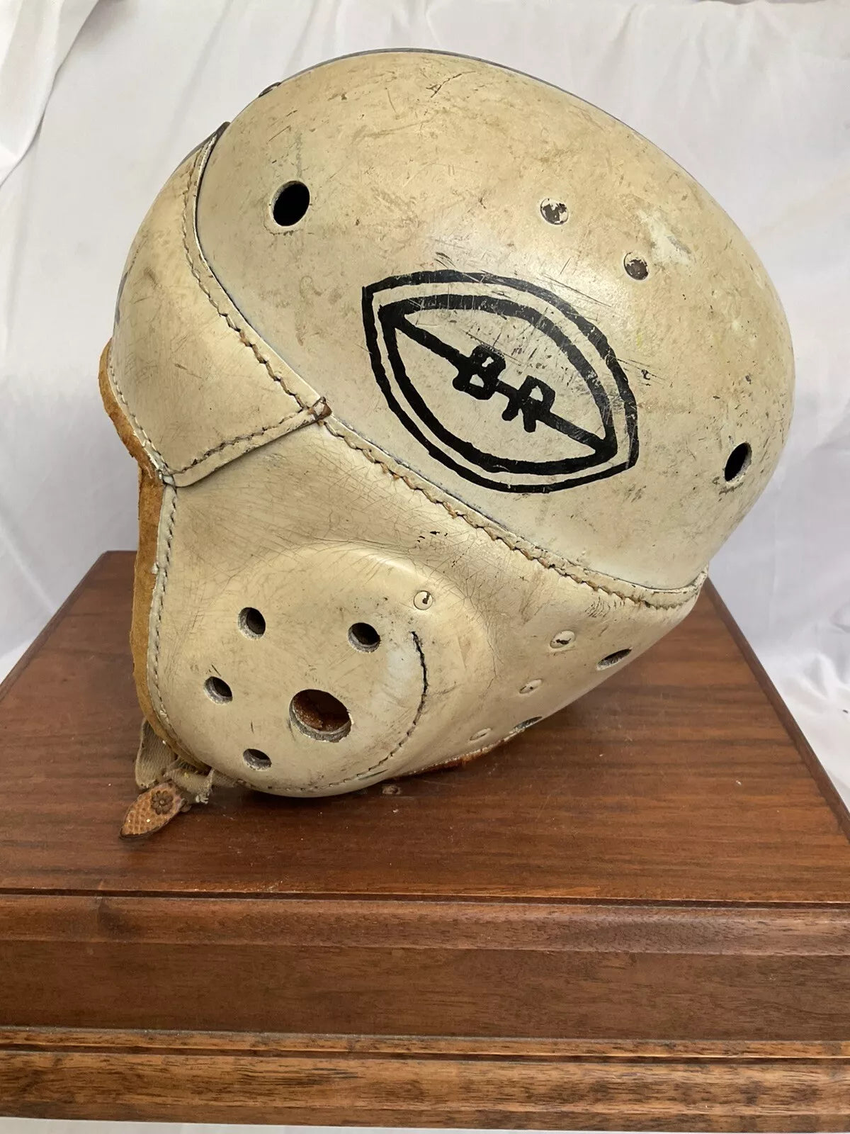 Original Wilson Authentic F2340 Leather Suspension Football Helmet Size 7 1/8 WESTBROOKSPORTSCARDS