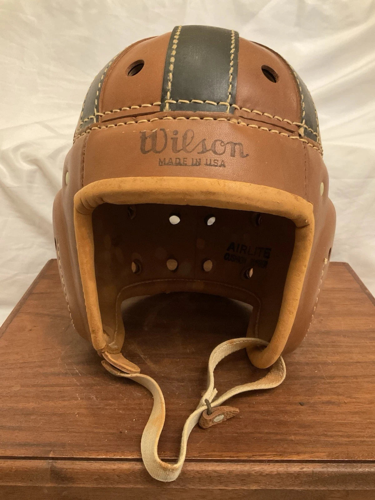 Minty Original Wilson Authentic D216 Air-Lite Leather Suspension Footb – WESTBROOKSPORTSCARDS